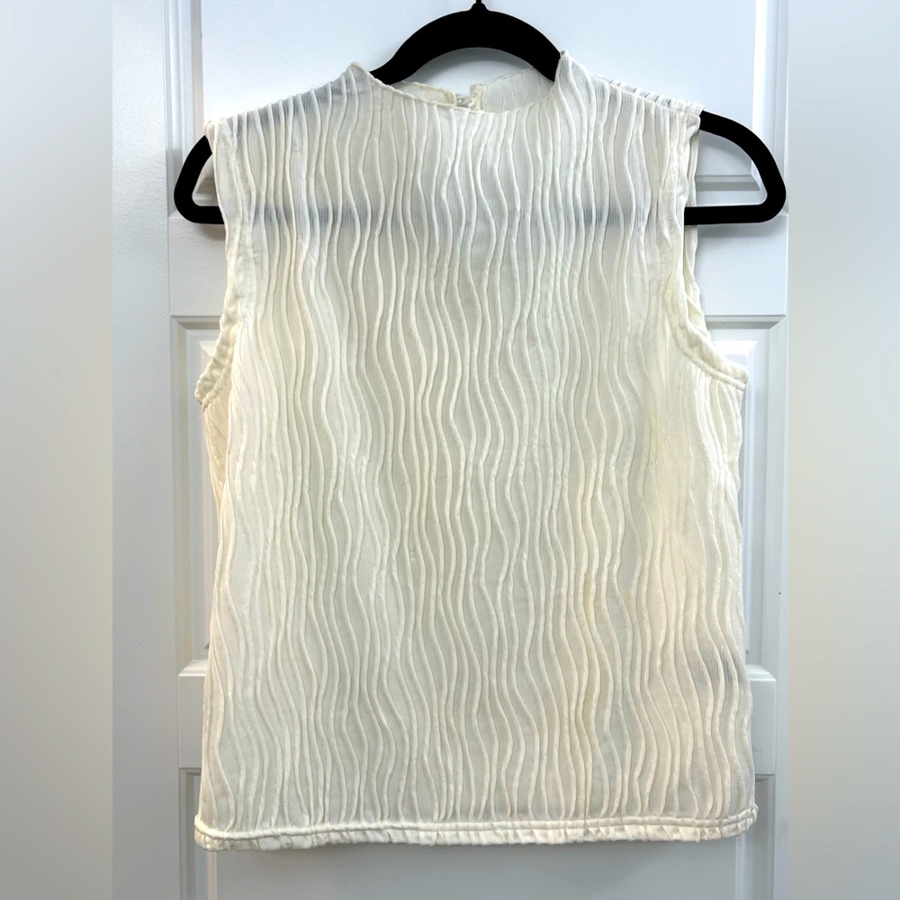 Dazy by SHEIN cream sleeveless top with texture